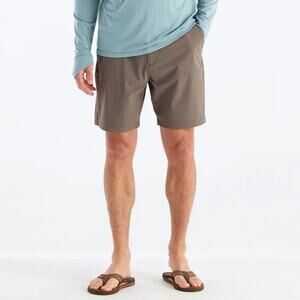 FREE FLY Latitude Shorts Mens Large Chino Tobacco Brown Stretch Fishing Everyday